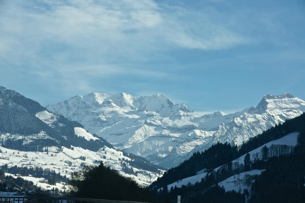 Gaestehaus Myhideaway Reichenbach im Kandertal Номер фото