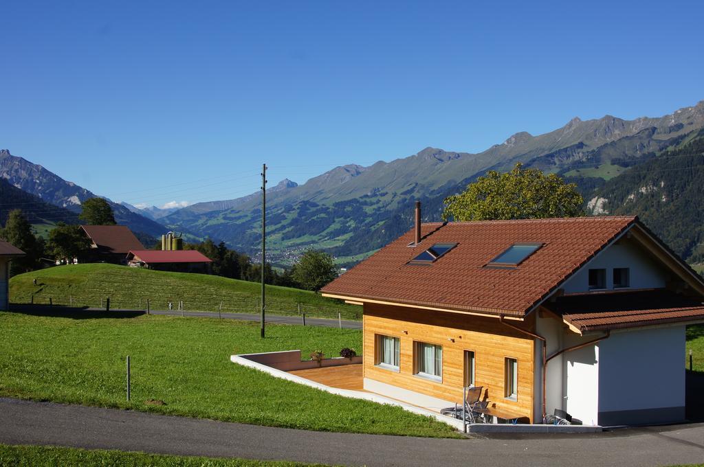 Gaestehaus Myhideaway Reichenbach im Kandertal Екстер'єр фото